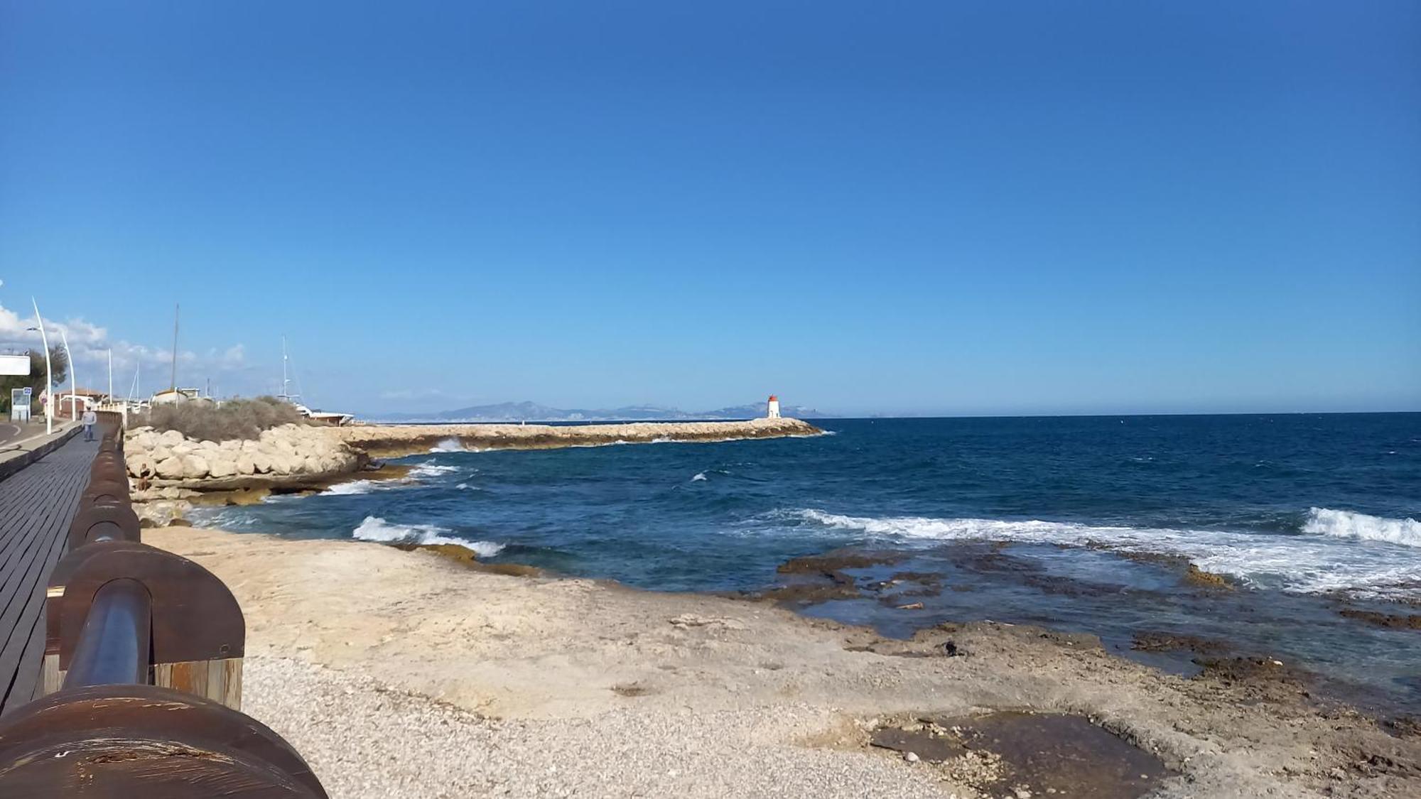 Sausset-Les-Pins, T2 Vue Sur Mer, Plage A 200M Номер фото